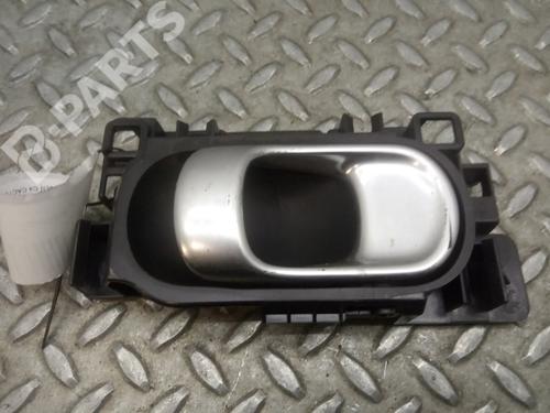 front-left-interior-door-handle-citroen-c4-cactus-16-bluehdi-100-2014-9428122 main image