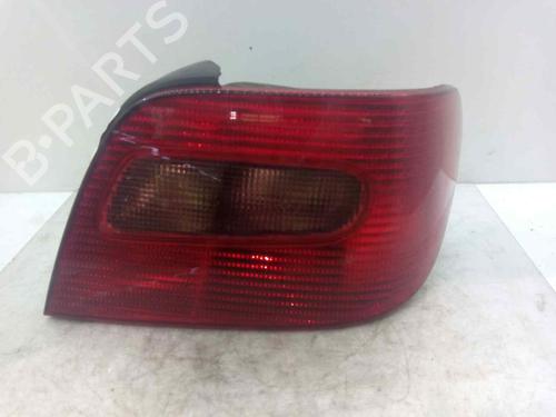 Used Right taillight CITROËN XSARA (N1) 1.6 16V (109 hp) 3072430