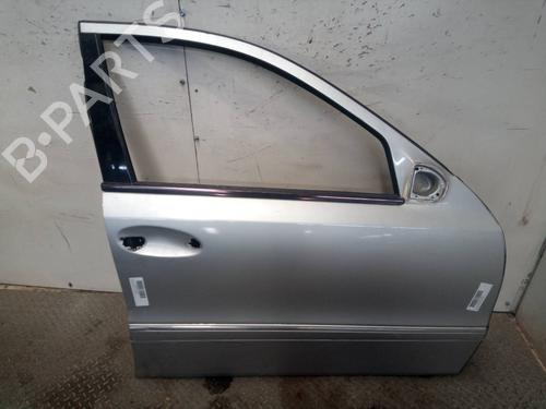 Used Right front door MERCEDES-BENZ E-CLASS (W211) E 200 CDI (211.004) (122 hp) 13017810