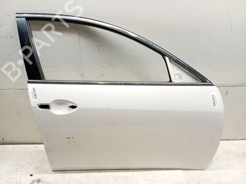Used Right front door Right front door 38266908 38266908