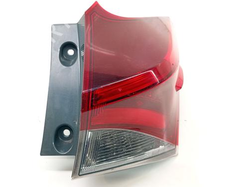 Used Right taillight Right taillight TOYOTA AURIS (_E18_) 1.2 (NRE185_, NRE185R) (116 hp) 40229527 40229527