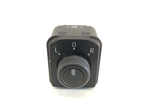 Mando retrovisor VW PASSAT B8 (3G2, CB2) 1.4 TSI (150 hp) 32369236