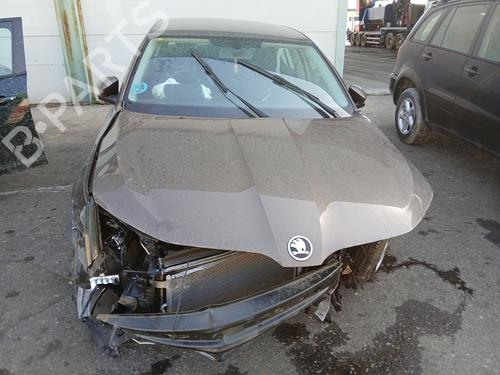 Brugte SKODA OCTAVIA III (5E3, NL3, NR3) 1.0 TSI (115 hp) 4480448