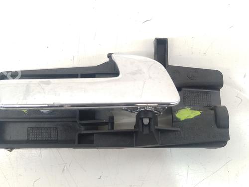 Høyre foran invendig håndtak ALFA ROMEO 159 (939_) 1.9 JTDM 16V (939AXC1B, 939AXC12) (150 hp) 31758832