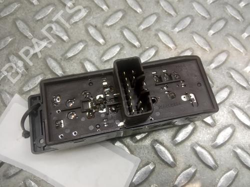 Right front window switch HYUNDAI SONATA V (NF) 2.0 CRDi | BP10663671I26 