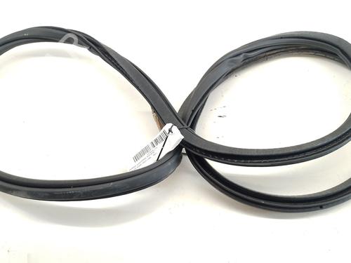 Rubber door seal VOLVO XC60 I SUV (156)  | BP29477877C142 