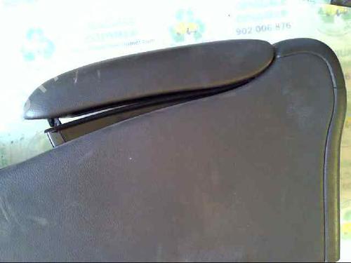 Used Armrest / Center console MERCEDES-BENZ C-CLASS Coupe (CL203) [2001-2011]  7154550