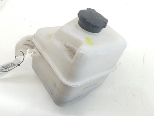 Ekspansjonstank Ekspansjonstank HYUNDAI ix35 (LM, EL, ELH) 1.7 CRDi (116 hp) 33675518 33675518