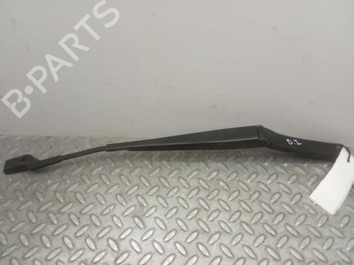 Used Front windshield wiper arm VW PASSAT B6 (3C2) 2.0 TDI 16V (140 hp) 10754817