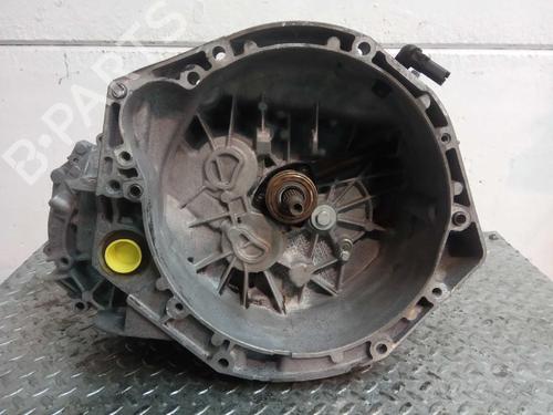 Used Gearbox RENAULT LAGUNA I (B56_, 556_) 1.9 dCi (B56W) (107 hp) 6825123