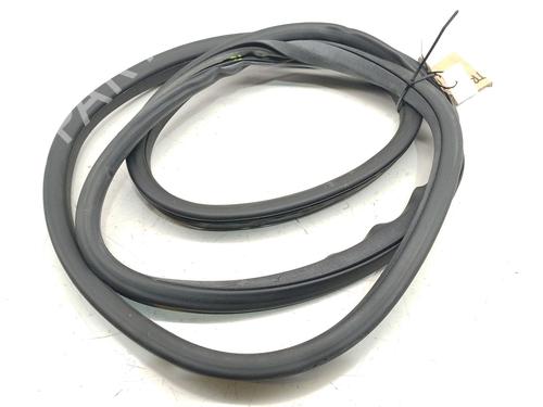 BP32289542O1 main image