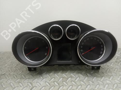 Used Instrument cluster OPEL INSIGNIA A (G09) 2.0 CDTI (68) (131 hp) 8810085