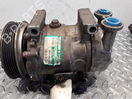 Compresseur AC FORD FIESTA V (JH_, JD_) 1.4 TDCi (68 hp) 3082199