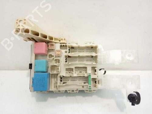 Used Fuse box TOYOTA YARIS (_P9_) [2005-2014]  4561218