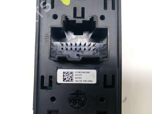Right front window switch ALFA ROMEO GIULIA (952_) 2.2 D Q4 (952AFA45M) | BP39170678I26 - Image 4