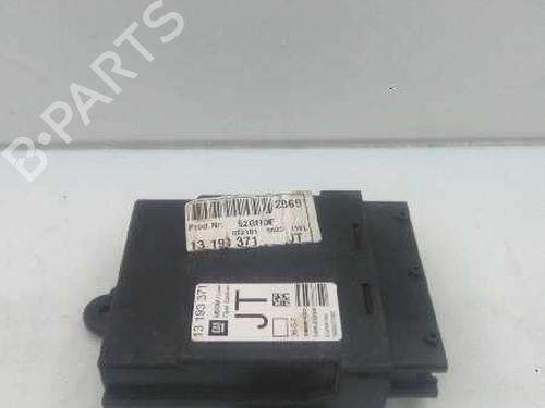 Used Electronic module OPEL VECTRA C (Z02) [2002-2009]  12523692