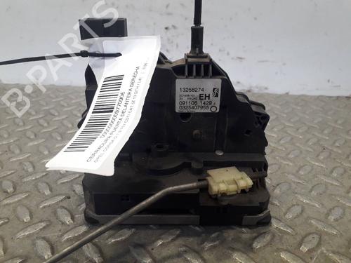 Used Front right lock OPEL CORSA D (S07) [2006-2015]  15401980
