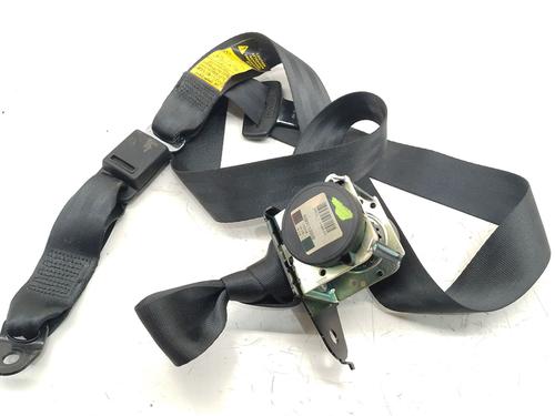 Sikkerhedssele bag midten TOYOTA AVENSIS Saloon (_T27_) 2.0 D-4D (ADT270_, ADT270R) (124 hp) 31996118