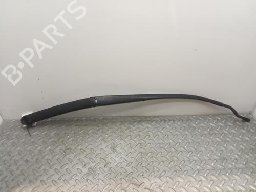 Used Front windshield wiper arm HYUNDAI i30 (GD) [2011-2025]  8587409