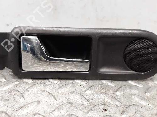 Venstre bak invendig håndtak VW PASSAT B5.5 (3B3) 1.9 TDI (130 hp) 3221626