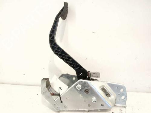 Used Clutch pedal OPEL ZAFIRA / ZAFIRA FAMILY B (A05) [2005-2019]  8783316