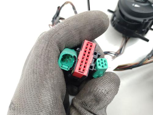 Steering wheel controls FORD FOCUS III 2.0 TDCi | BP26656478E15 