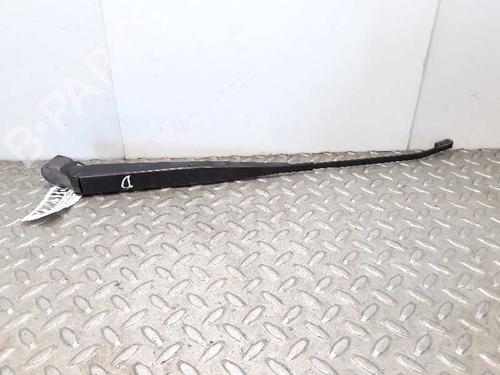 Used Front windshield wiper arm NISSAN TERRANO II (R20) 2.7 TDi 4WD (125 hp) 7052696