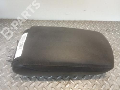 Used Armrest / Center console Armrest / Center console AUDI A6 C6 (4F2) 3.0 TDI quattro (233 hp) 10680606 10680606