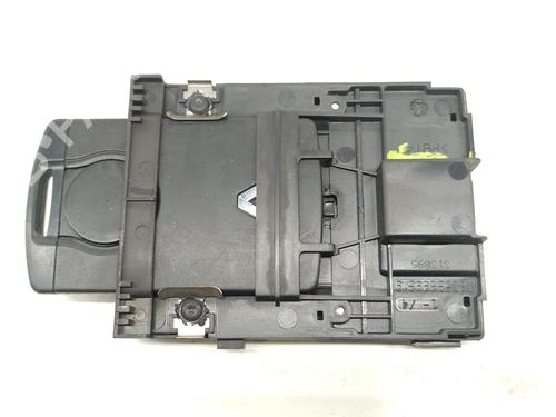Card reader RENAULT LAGUNA III (BT0/1) 2.0 dCi (BT01, BT08, BT09, BT0E, BT0K, BT12, BT1C, BT1D,... | BP31972033E4