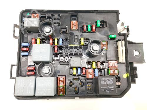 Used Fuse box Fuse box OPEL CORSA E (X15) 1.4 (08, 68) (90 hp) 36109950 36109950