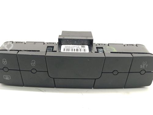 switch-seat-ibiza-iv-st-6j8-6p8-2010-2011-2012-2013-2014-2015-2016-33285766 main image