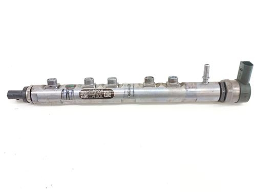 Used Injection rail Injection rail 37219496 37219496