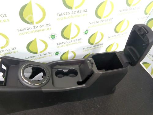 Armrest / Center console KIA SPORTAGE III (SL) 1.7 CRDi | BP7154570I20