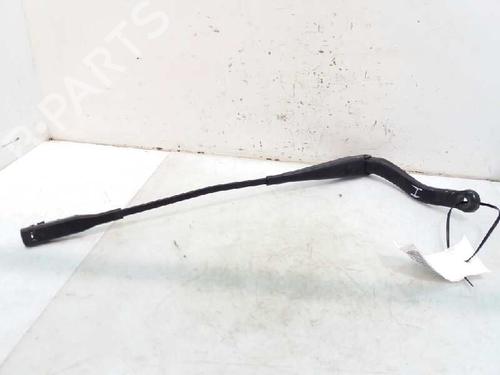 Used Front windshield wiper arm OPEL CORSA D (S07) [2006-2015]  3474423