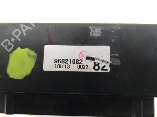 Fuse box CHEVROLET CAPTIVA (C100, C140) 2.0 D 4WD | BP25784256E1 