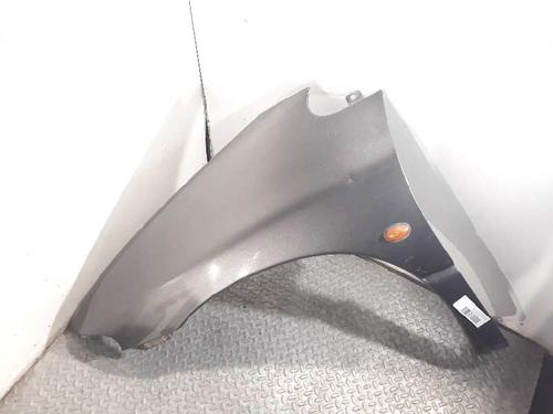 Used Left front fenders CHRYSLER VOYAGER II (ES) [1990-1995]  6981909