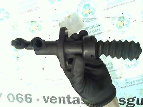 Used Clutch slave cylinder PEUGEOT 406 (8B) 2.0 HDI 90 (90 hp) 14227495