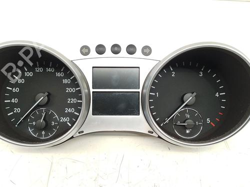 Used Instrument cluster MERCEDES-BENZ M-CLASS (W164) ML 300 CDI 4-matic (164.121) (204 hp) 32470975
