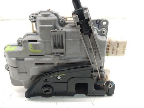 Rear left lock SEAT LEON (1P1) 2.0 TDI 16V | BP32205560C100