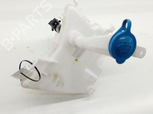 Used Windscreen washer tank Windscreen washer tank TOYOTA AURIS Estate (_E18_) 1.8 Hybrid (ZWE186_, ZWE186R, ZWE186H) (136 hp) 34509271 34509271