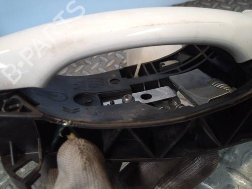 Front left exterior door handle PEUGEOT 208 II (UB_, UP_, UW_, UJ_) 1.5 BlueHDI 100 | BP12570906C128 