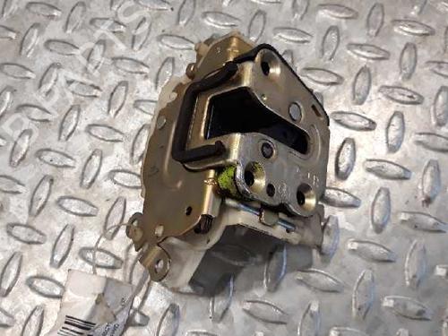 Used Front right lock NISSAN TERRANO II (R20) 2.7 TDi 4WD (125 hp) 3071590