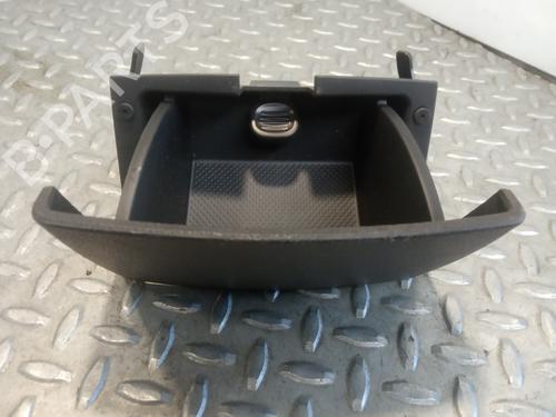Used Glove box PEUGEOT 308 I (4A_, 4C_) 1.6 HDi (109 hp) 8904464