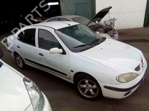 Front bumper RENAULT MEGANE I Classic (LA0/1_) 1.9 dCi (LA05) | BP3069732C7 