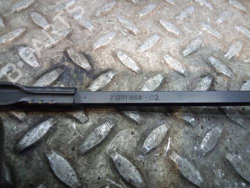 Front windshield wiper arm BMW X3 (E83)  | BP16779500C143 