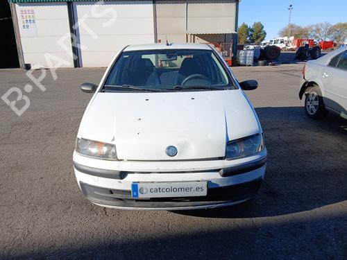 Brugte FIAT PUNTO (188_) 1.2 60 (188.030, .050, .130, .150, .230, .250) (60 hp) 4337099