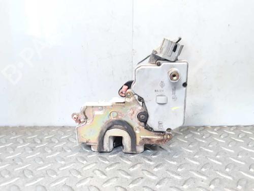 Used Front left lock NISSAN PRIMERA Hatchback (P11) [1996-2002]  7793702