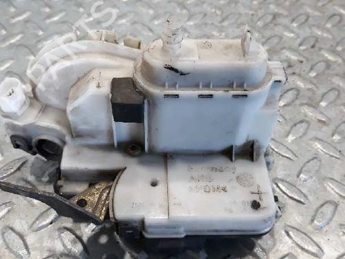 Used Front right lock VW POLO (6N2) 1.6 16V GTI (125 hp) 3070299