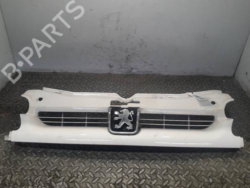 Front grille PEUGEOT PARTNER Box Body/MPV (5_, G_) 1.9 D (69 hp) 15879111