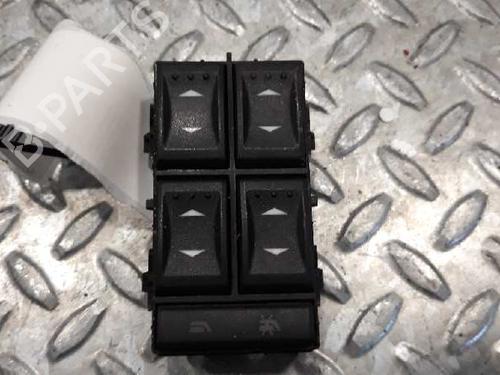 Used Left front window switch FORD MONDEO III (B5Y) 2.0 TDCi (130 hp) 5587337